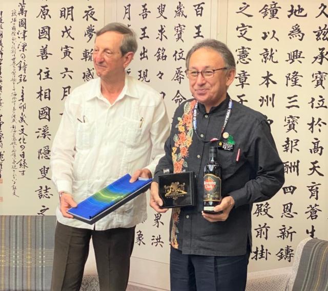 写真:表敬訪問の様子1