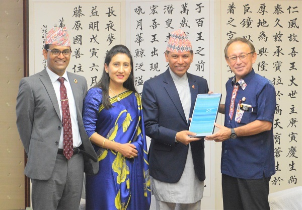 写真:表敬の様子1