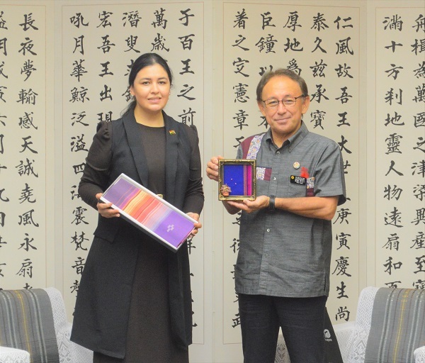 写真:表敬の様子1