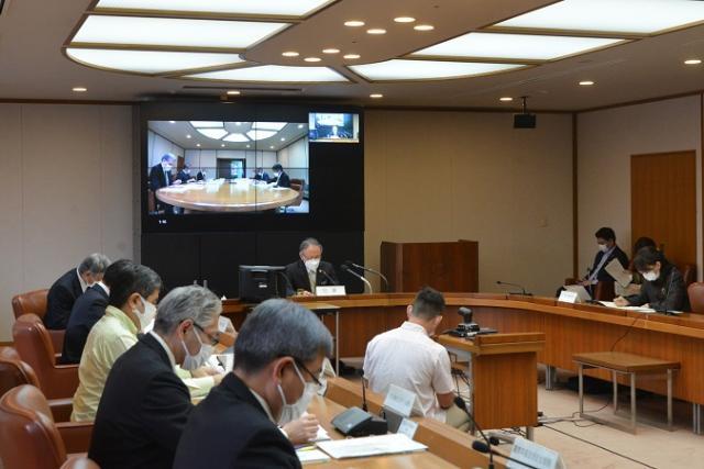 写真：会議の様子2