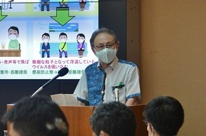 写真：記者会見の様子2