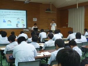 写真：選挙講座の様子