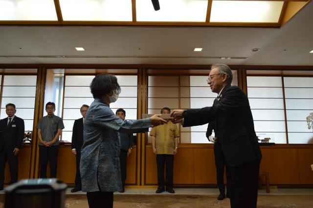 写真：委嘱状交付式2