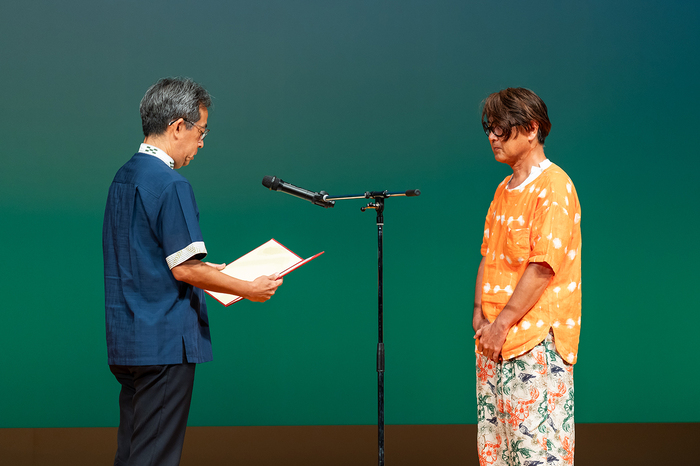 写真:受賞の様子2