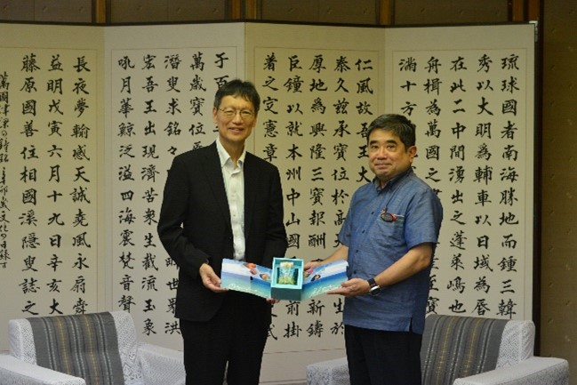 在ドミニカ共和国日本国特命全権大使の池田副知事表敬