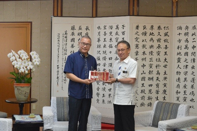 中国駐福岡総領事の知事表敬