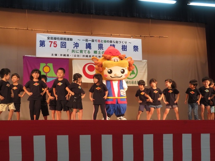 オープニング(園児ダンス)