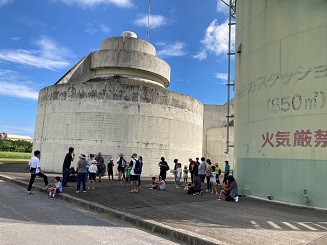 写真：見学会の様子1
